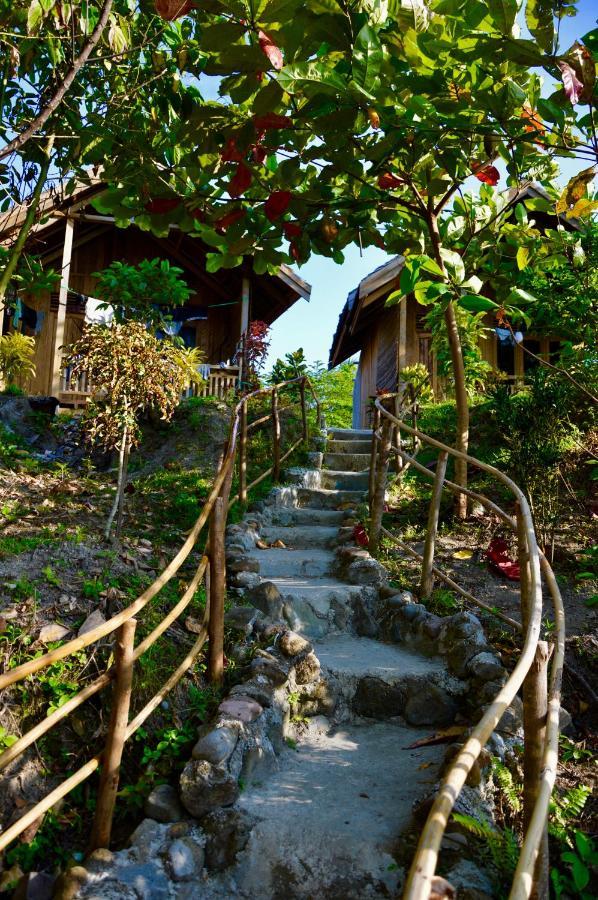 Pristine Paradise Dive Resort - Togean Islands, Una Una Pulau Unauna Buitenkant foto