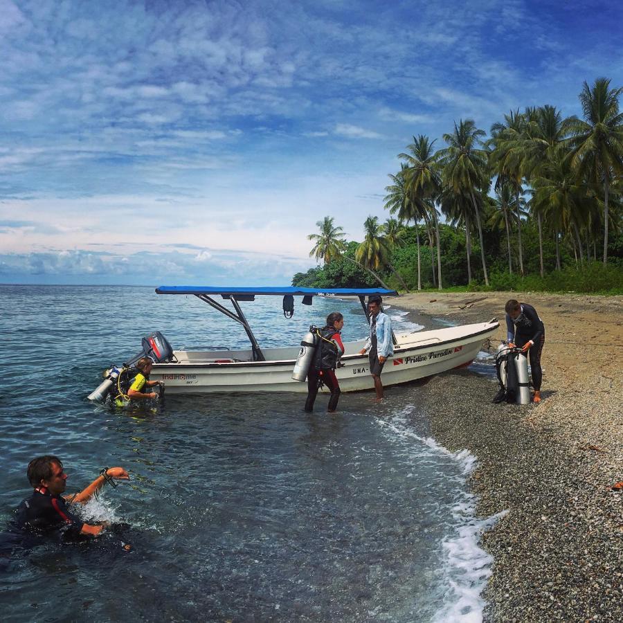 Pristine Paradise Dive Resort - Togean Islands, Una Una Pulau Unauna Buitenkant foto