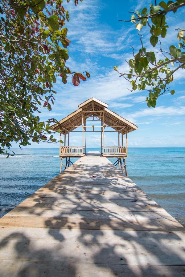 Pristine Paradise Dive Resort - Togean Islands, Una Una Pulau Unauna Buitenkant foto